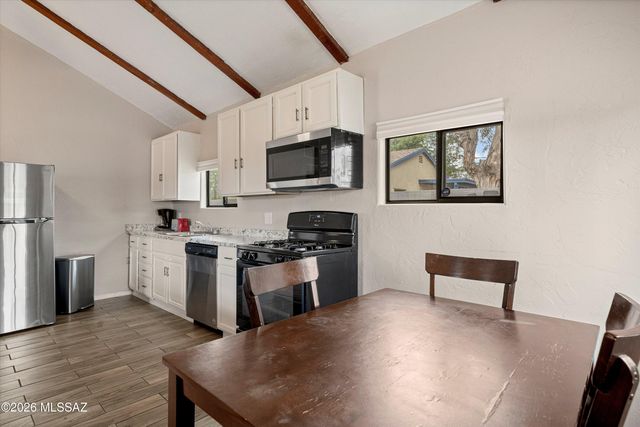 2841 N Richey Boulevard, Tucson, AZ 85716