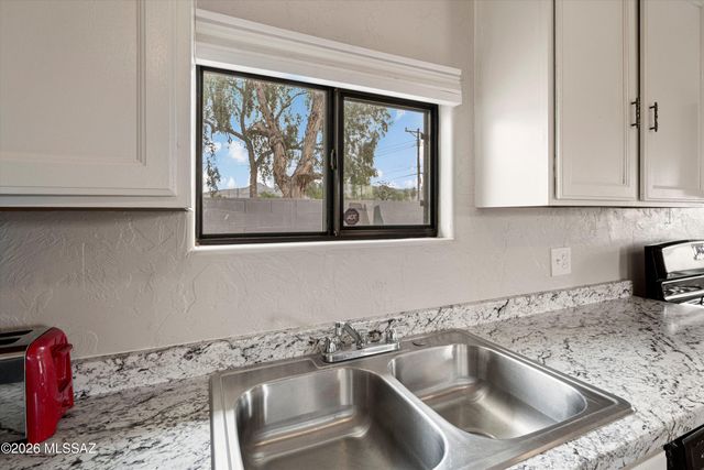 2841 N Richey Boulevard, Tucson, AZ 85716