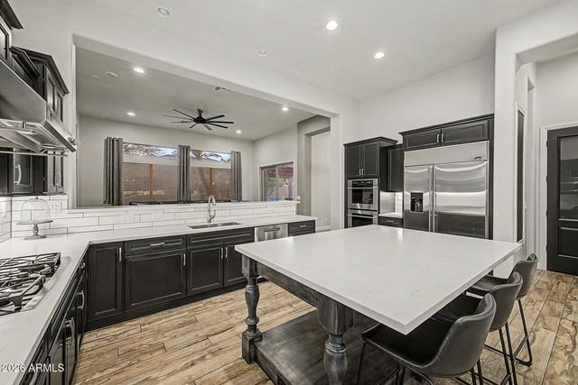 27814 N 15TH Drive, Phoenix, AZ 85085
