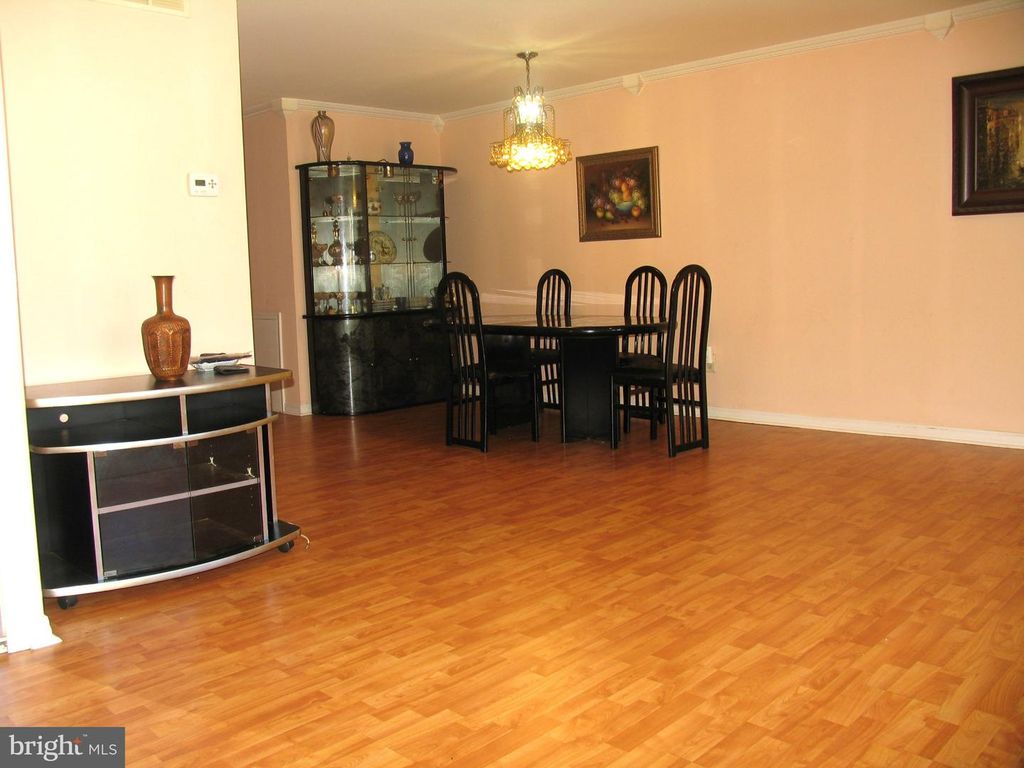 10671 HALSTEAD ST, PHILADELPHIA, PA 19116 — photo 2
