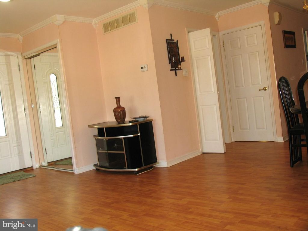 10671 HALSTEAD ST, PHILADELPHIA, PA 19116 — photo 3