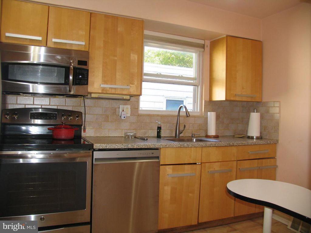 10671 HALSTEAD ST, PHILADELPHIA, PA 19116 — photo 5
