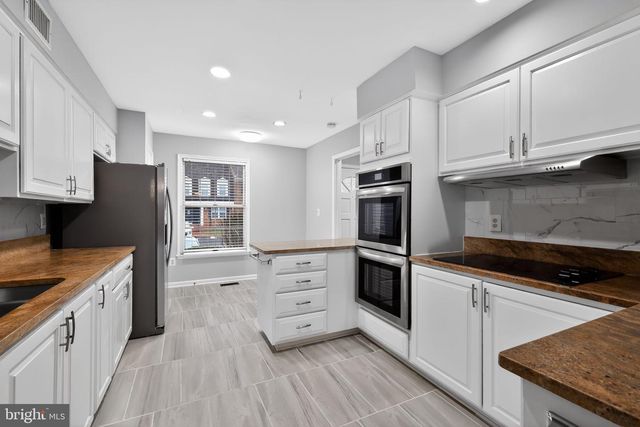 7333 LEWINSVILLE PARK CT, Mclean, VA 22101