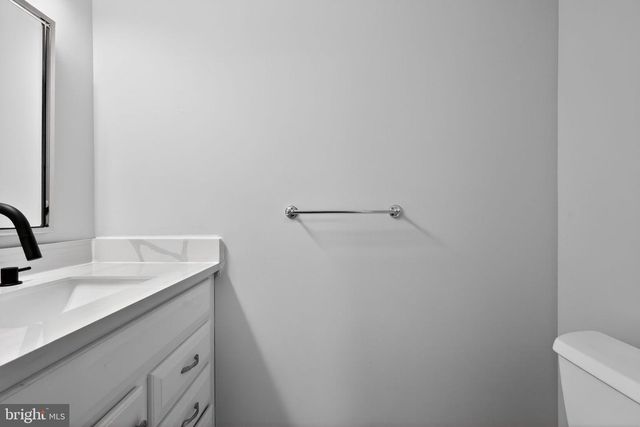 7333 LEWINSVILLE PARK CT, Mclean, VA 22101