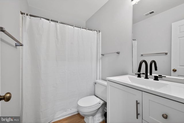 7333 LEWINSVILLE PARK CT, Mclean, VA 22101