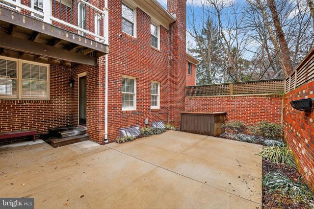 7333 LEWINSVILLE PARK CT, Mclean, VA 22101