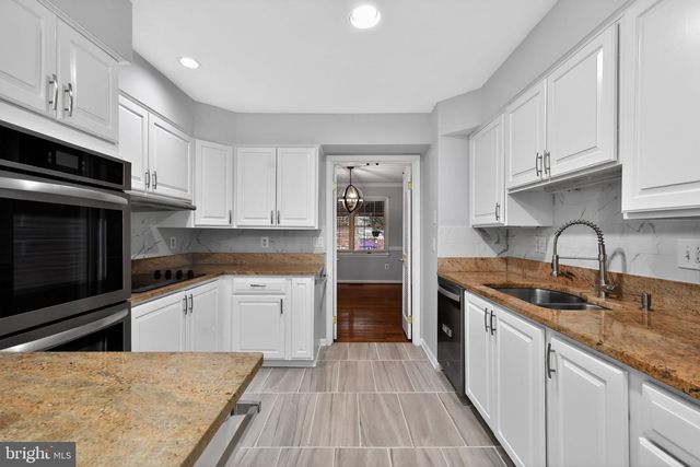 7333 LEWINSVILLE PARK CT, Mclean, VA 22101