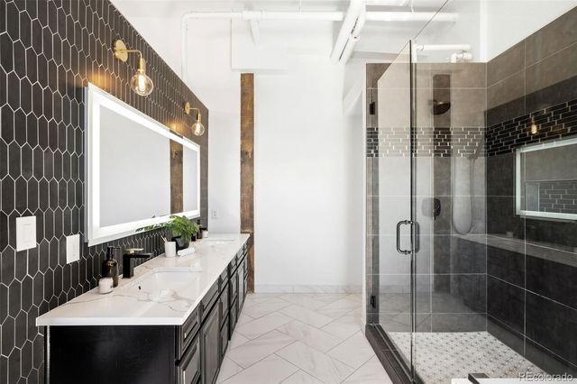 2560 Blake Street 402, Denver, CO 80205