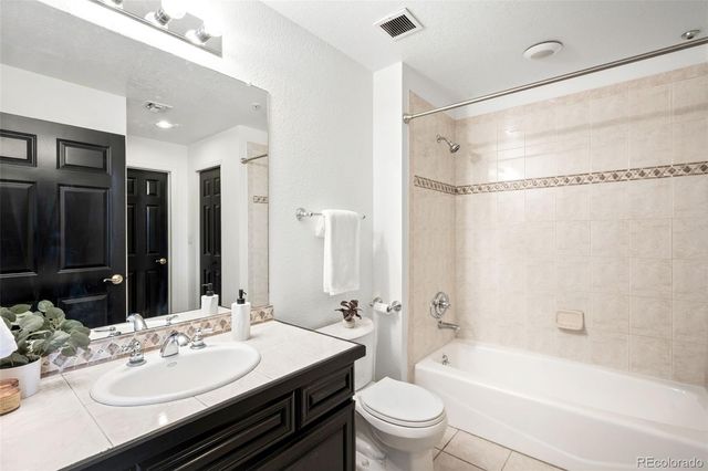 2560 Blake Street 402, Denver, CO 80205