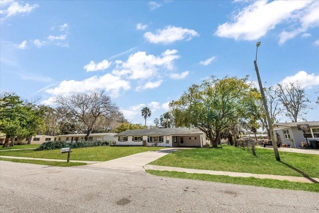 875 VALENCIA ROAD, South Daytona, FL 32119