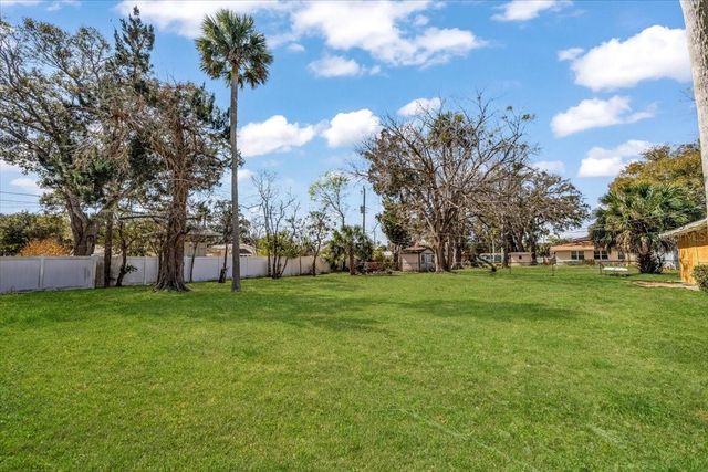 875 VALENCIA ROAD, South Daytona, FL 32119