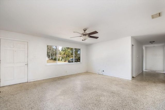 875 VALENCIA ROAD, South Daytona, FL 32119