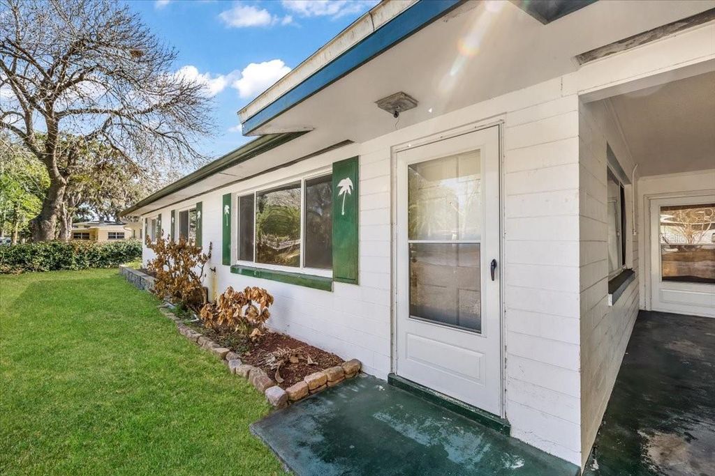 Image 27 of property listing at 875 VALENCIA ROAD, South Daytona, FL 32119