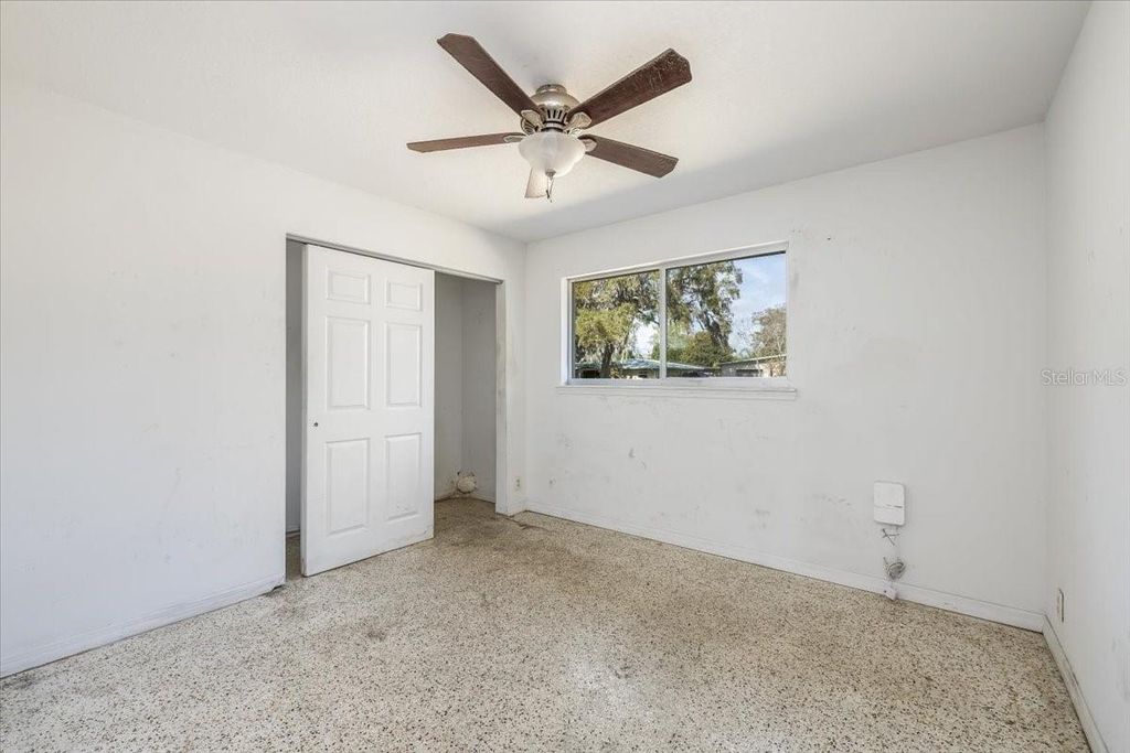 Image 8 of property listing at 875 VALENCIA ROAD, South Daytona, FL 32119