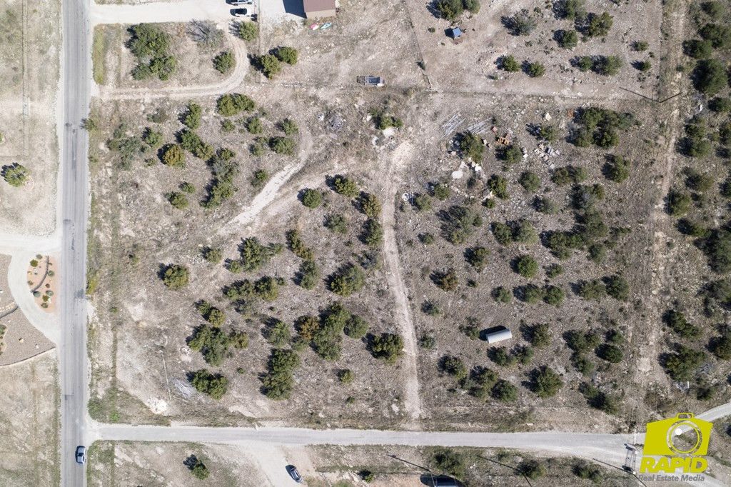 Image 15 of property listing at 16920 Caballo Blanco Lane, Christoval, TX 76935