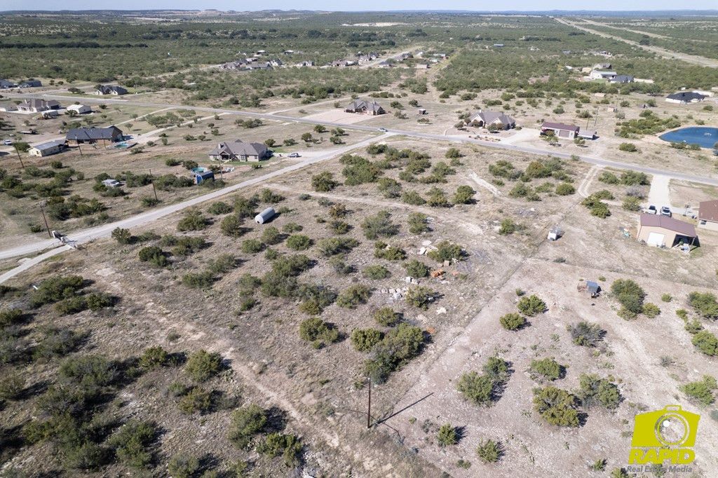 Image 16 of property listing at 16920 Caballo Blanco Lane, Christoval, TX 76935