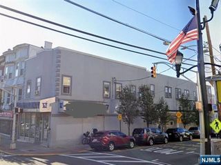 1019 Summit Avenue, Union City, NJ 07087