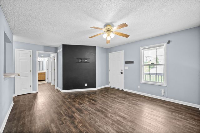 260 Audrea Ln, Clarksville, TN 37042