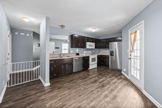 260 Audrea Ln, Clarksville, TN 37042