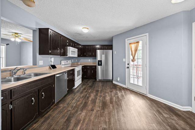260 Audrea Ln, Clarksville, TN 37042