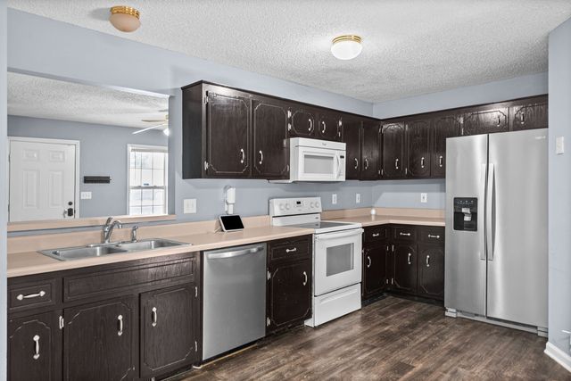260 Audrea Ln, Clarksville, TN 37042