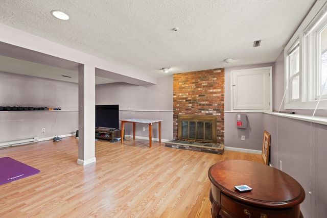 26 Sandy Ridge Cir, Sharon, MA 02067