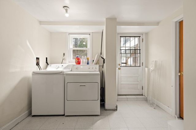 26 Sandy Ridge Cir, Sharon, MA 02067