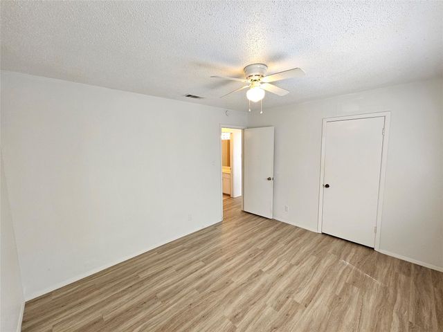6000 Emerald Forest DR A, Austin, TX 78745