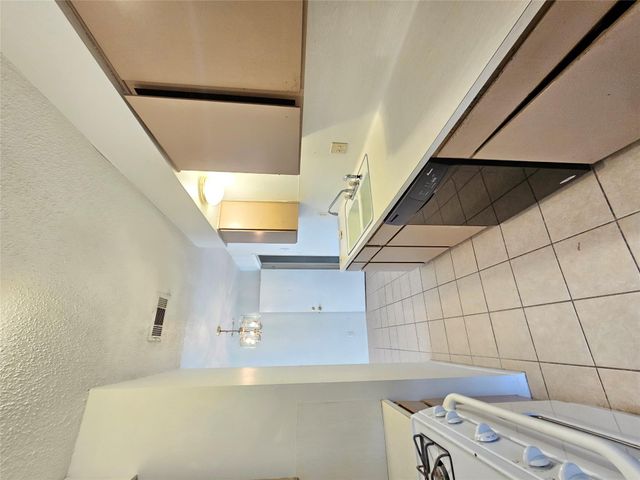 6000 Emerald Forest DR A, Austin, TX 78745