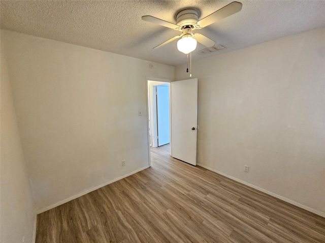 6000 Emerald Forest DR A, Austin, TX 78745