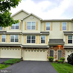 158 MAPLETON BLVD, Harrisburg, PA 17112