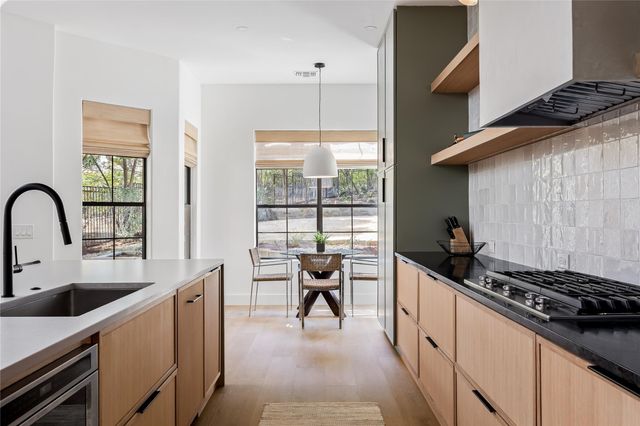 1036 Liberty Park DR 53, Austin, TX 78746