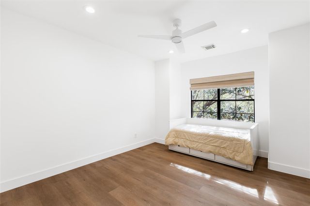 1036 Liberty Park DR 53, Austin, TX 78746