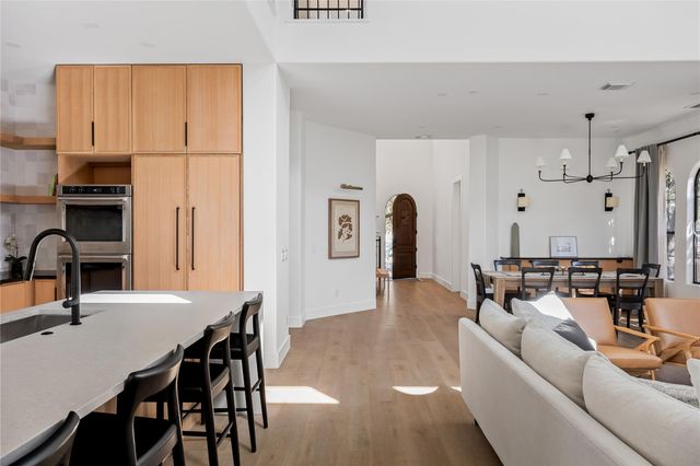 1036 Liberty Park DR 53, Austin, TX 78746