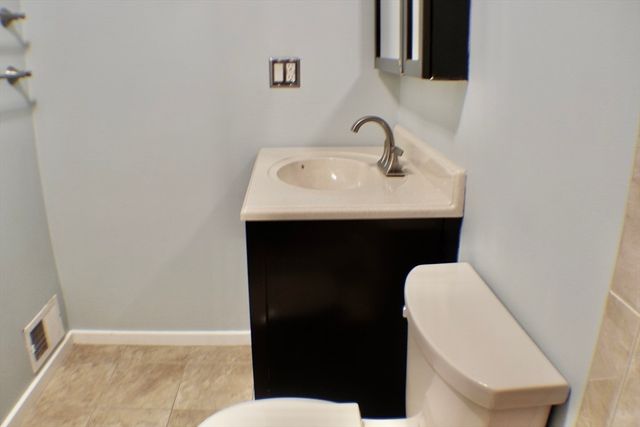 189 Littleton Rd 19, Chelmsford, MA 01824