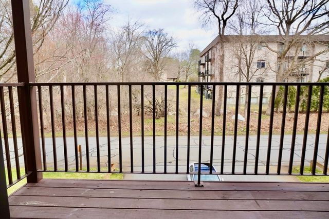 189 Littleton Rd 19, Chelmsford, MA 01824