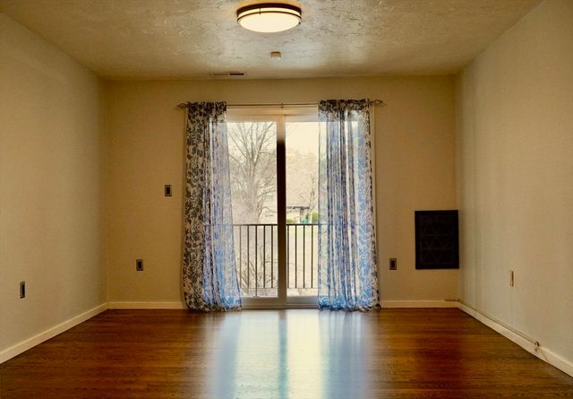 189 Littleton Rd 19, Chelmsford, MA 01824