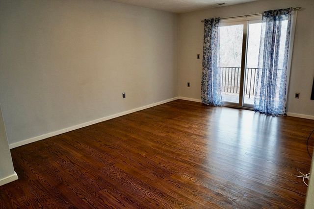 189 Littleton Rd 19, Chelmsford, MA 01824