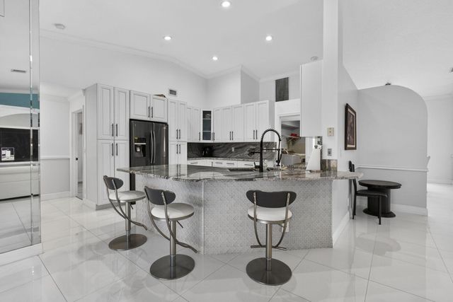 221 Cypress Trace, Royal Palm Beach, FL 33411