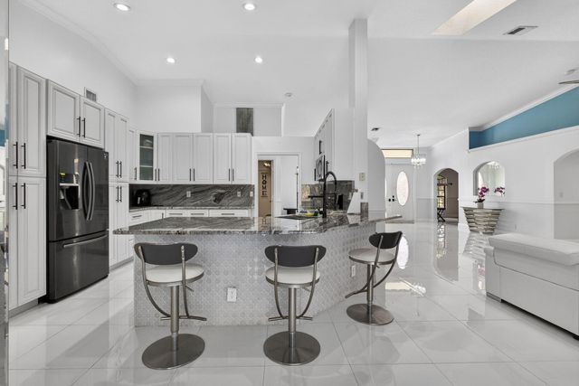 221 Cypress Trace, Royal Palm Beach, FL 33411