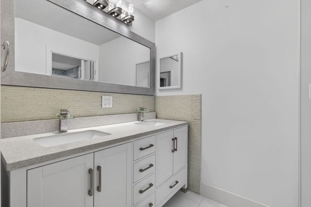 221 Cypress Trace, Royal Palm Beach, FL 33411