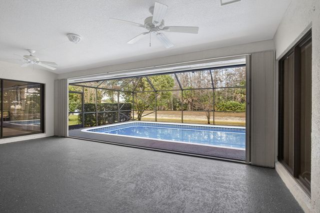 221 Cypress Trace, Royal Palm Beach, FL 33411