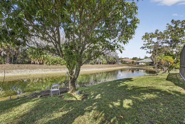 221 Cypress Trace, Royal Palm Beach, FL 33411