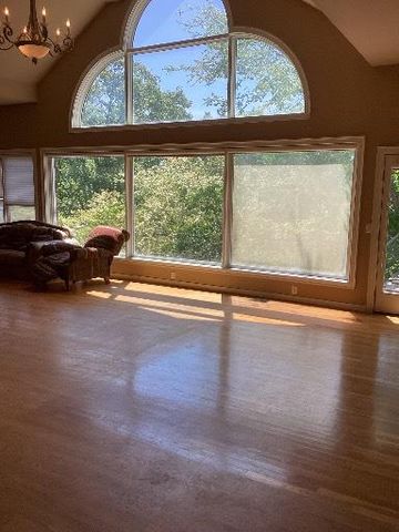 520 Lake Ridge Drive, Russellville, AR 72802