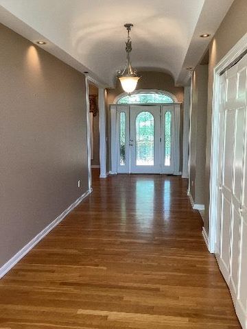 520 Lake Ridge Drive, Russellville, AR 72802