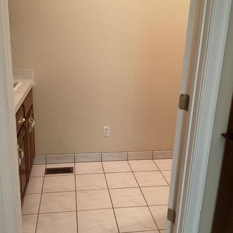 520 Lake Ridge Drive, Russellville, AR 72802