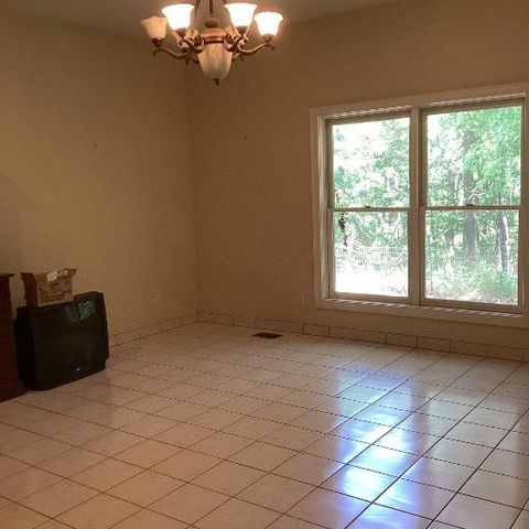 520 Lake Ridge Drive, Russellville, AR 72802