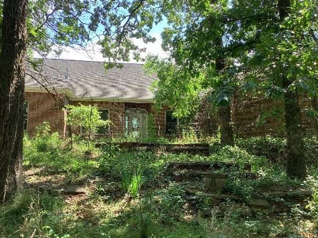 520 Lake Ridge Drive, Russellville, AR 72802