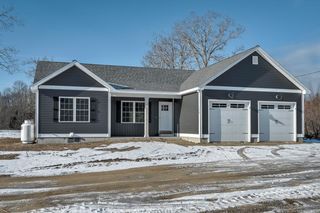 6 Ashley Avenue # 28, Hinsdale, NH 03451