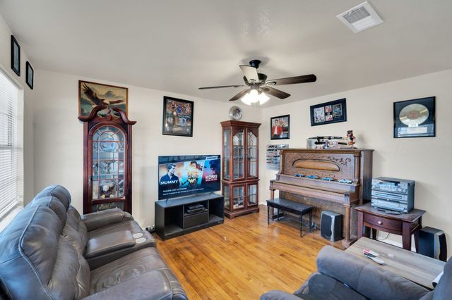 302 Cumberland Road, Waxahachie, TX 75165